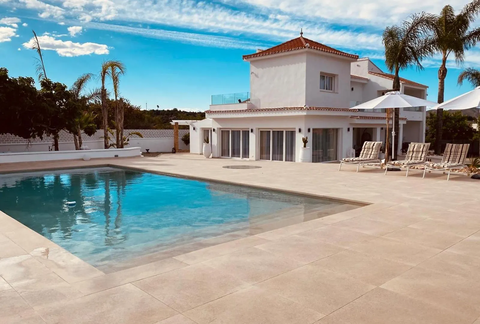 Villa Las Palmeras ألاورين ذي ر تورّي